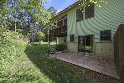 Exterior - 2 Amy Ct, Pittsfield, MA 01201 photo 4 of 8