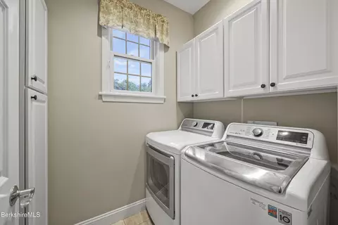 Other - 2 Amy Ct, Pittsfield, MA 01201 photo 3 of 15
