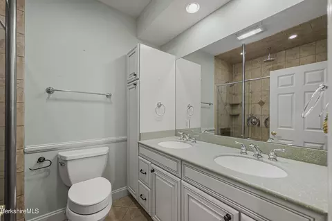 Bath - 2 Amy Ct, Pittsfield, MA 01201 photo 1 of 4
