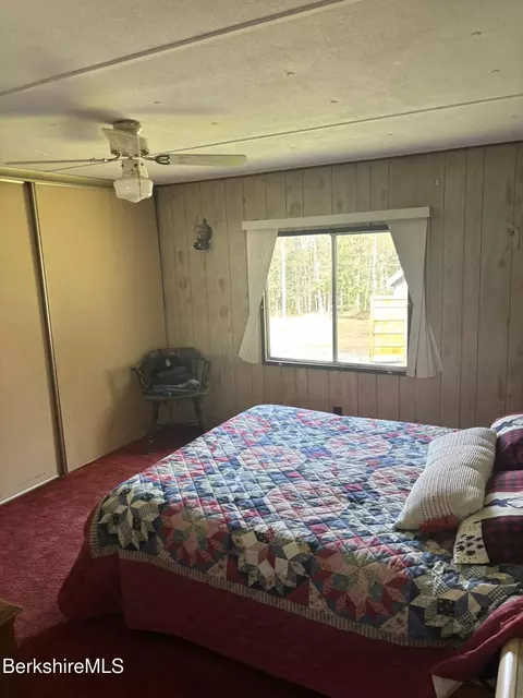 Bedroom - 500 Loop Rd, Savoy, MA 01256 photo 2 of 2