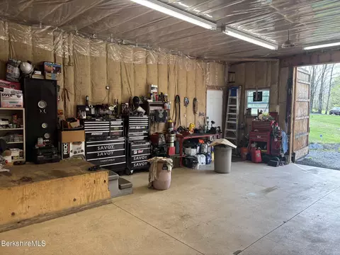 Exterior - 500 Loop Rd, Savoy, MA 01256 photo 2 of 9