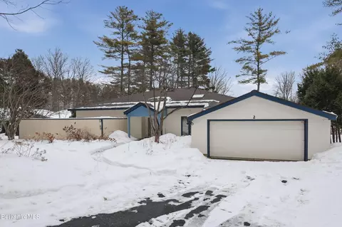 2 Saint Andrews Ct, Lenox, MA 01240