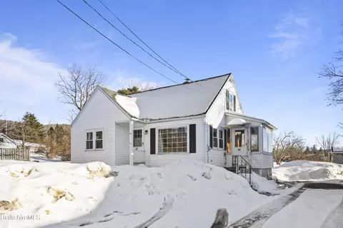 34 Anthony St, Adams, MA 01220