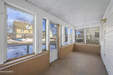 139 2nd St, Pittsfield, MA 01201