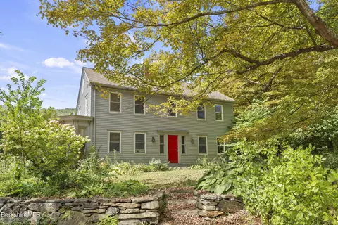 276 Great Barrington Rd, West Stockbridge, MA 01266
