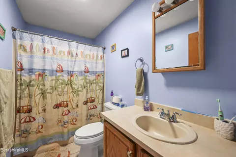 Bath - 121 West Rd, Lee, MA 01238 photo 1 of 2