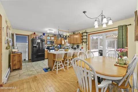 Dining - 121 West Rd, Lee, MA 01238 photo 2 of 3