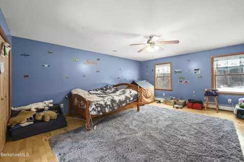 Bedroom - 121 West Rd, Lee, MA 01238 photo 3 of 8