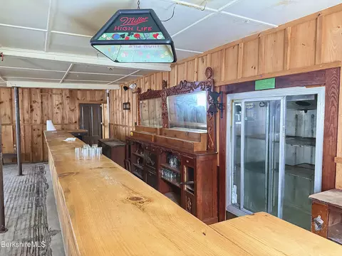 9 Depot St, Monroe, MA 01350