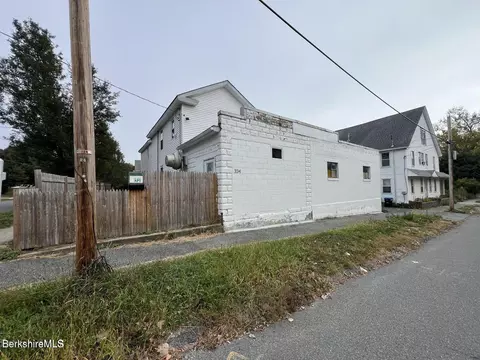 334 Columbus Ave, Pittsfield, MA 01201