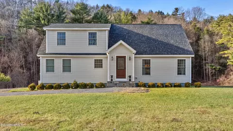 46 Glendale Rd, Stockbridge, MA 01262