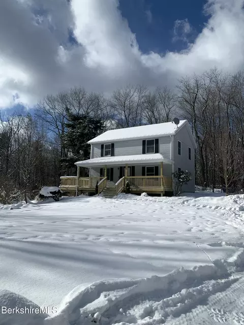 11 Campbell Rd, Chester, MA 01011