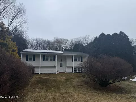 522 South St, Dalton, MA 01226
