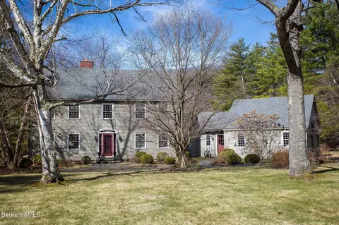 14 Old Tree Farm Rd, Stockbridge, MA 01262