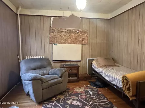 Bedroom - 165-167 Appleton Ave, Pittsfield, MA 01201 photo 6 of 7