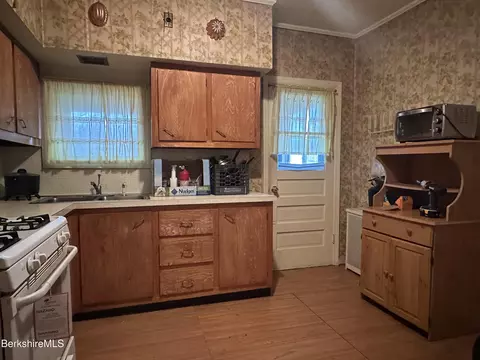 Kitchen - 165-167 Appleton Ave, Pittsfield, MA 01201 photo 4 of 8