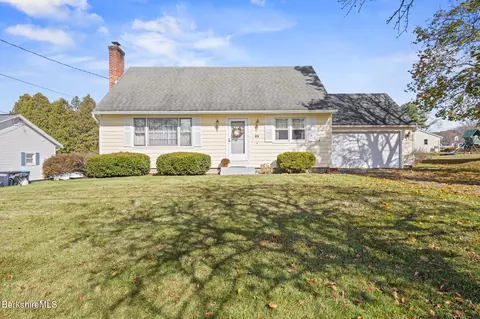 82 Quirico Dr, Pittsfield, MA 01201