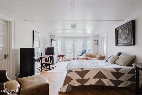 Bedroom - 168 Main St, Sheffield, MA 01257 photo 3 of 5