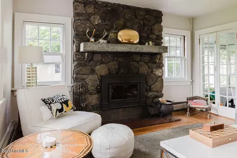Living - 168 Main St, Sheffield, MA 01257 photo 4 of 5