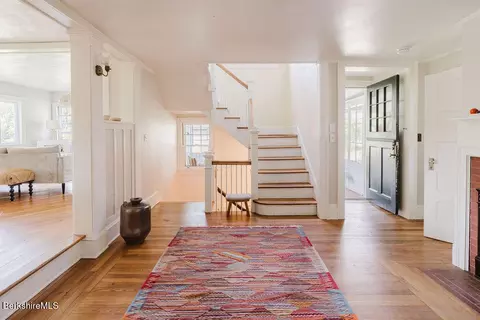 Entry Way - 168 Main St, Sheffield, MA 01257 photo 3 of 8