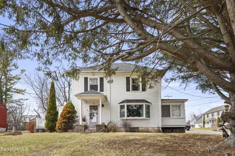 73 Plymouth St, Pittsfield, MA 01201