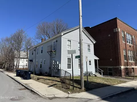 37 Melville St, Pittsfield, MA 01201