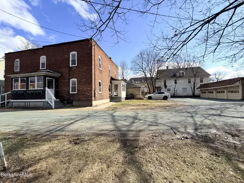 5 Monteleone Pl # -6, Pittsfield, MA 01201