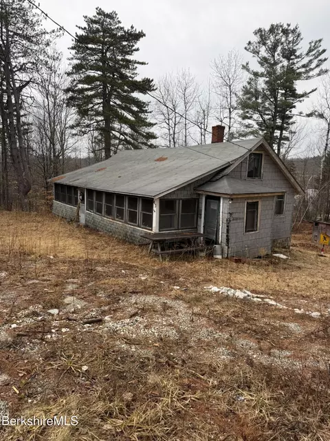 43 Access Road 4 Rd, Windsor, MA 01270