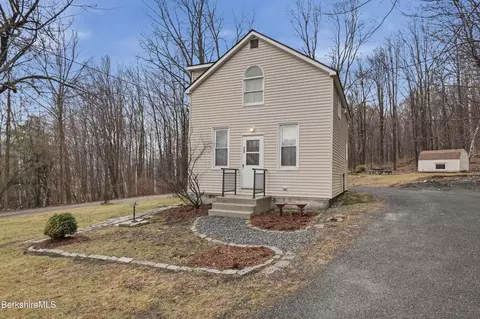 757 E Main St, North Adams, MA 01247