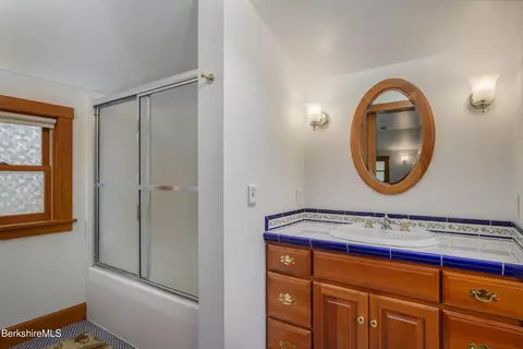 Bath - 193 Cold Spring Rd, Williamstown, MA 01267 photo 3 of 3