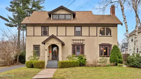 69 Commonwealth Ave, Pittsfield, MA 01201