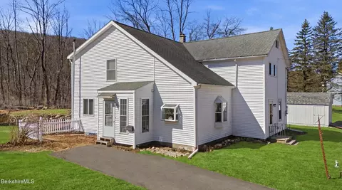 298 E Housatonic St, Dalton, MA 01226