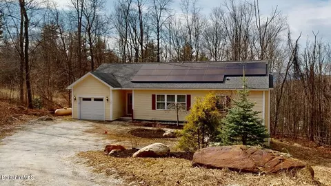367 Notch Rd, North Adams, MA 01247