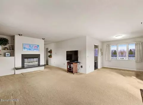 Living - 59 Joan Dr, Pittsfield, MA 01201 photo 7 of 7