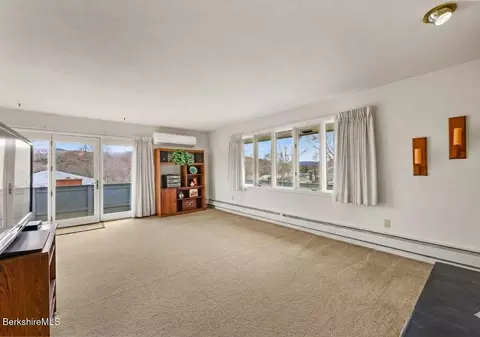 Living - 59 Joan Dr, Pittsfield, MA 01201 photo 5 of 7