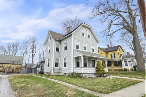 84 Elizabeth St, Pittsfield, MA 01201