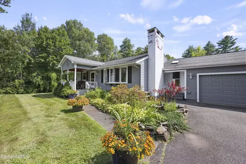 416 Monterey Rd, Great Barrington, MA 01230