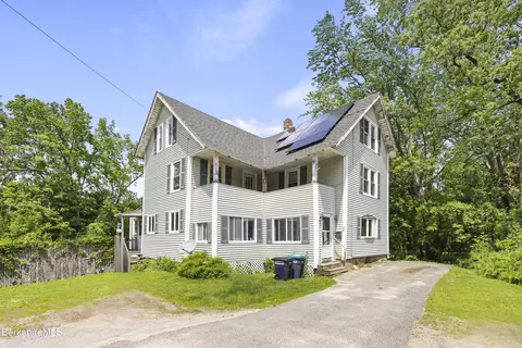 26 Crosier Ave, Pittsfield, MA 01201