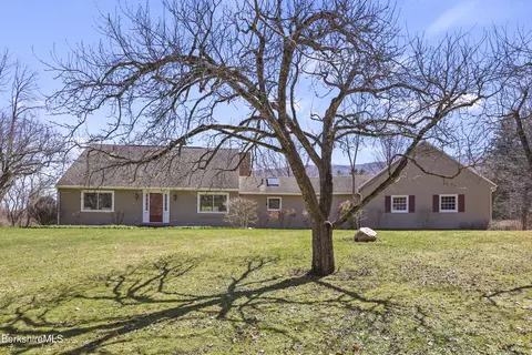 294 Blair Rd, Williamstown, MA 01267