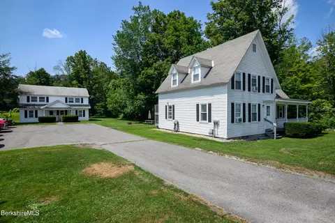 25 29 New Ashford Rd, Williamstown, MA 01267