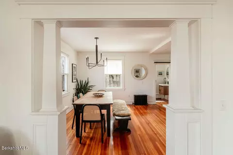 215 Prospect St, Great Barrington, MA 01230