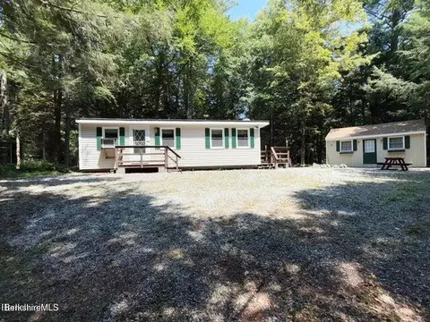 759 E North Main Rd #V8-J, Otis, MA 01253
