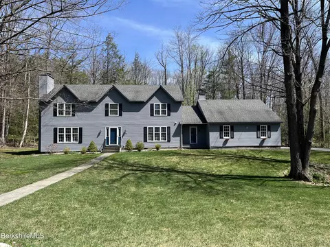 36 Dunmore Ct, Lenox, MA 01240