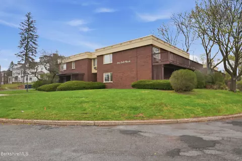 1 Colt Rd #1, Pittsfield, MA 01201