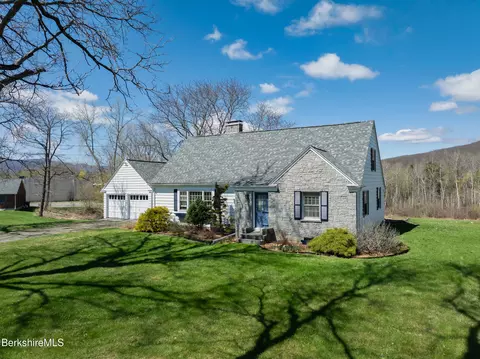 166 Main St, Williamstown, MA 01267