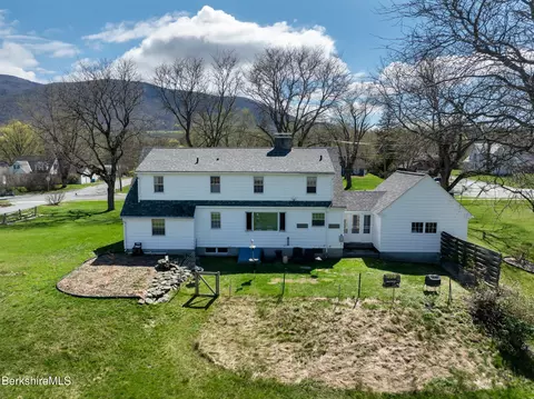 Exterior - 166 Main St, Williamstown, MA 01267 photo 3 of 6