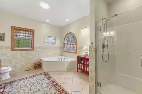 Bath - 31 Fox Run St, Lee, MA 01238 photo 2 of 3