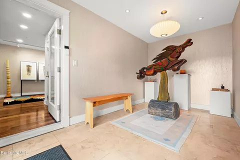 Entry Way - 400 Rathbun Rd, Hancock, MA 01237 photo 1 of 7