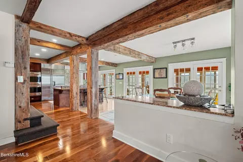 Entry Way - 400 Rathbun Rd, Hancock, MA 01237 photo 4 of 7