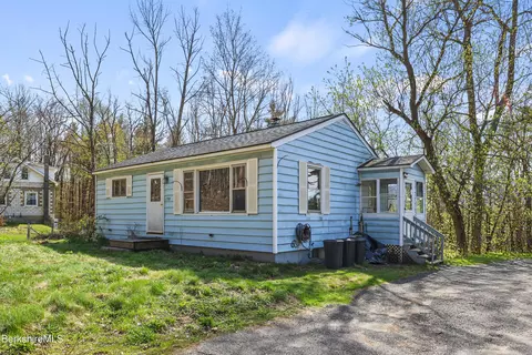 798 Mohawk Trl, North Adams, MA 01247